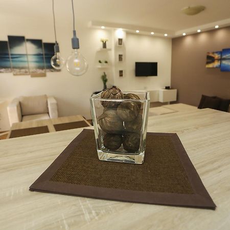 Modern Apartment With Free Parking Novi Sad Exterior foto